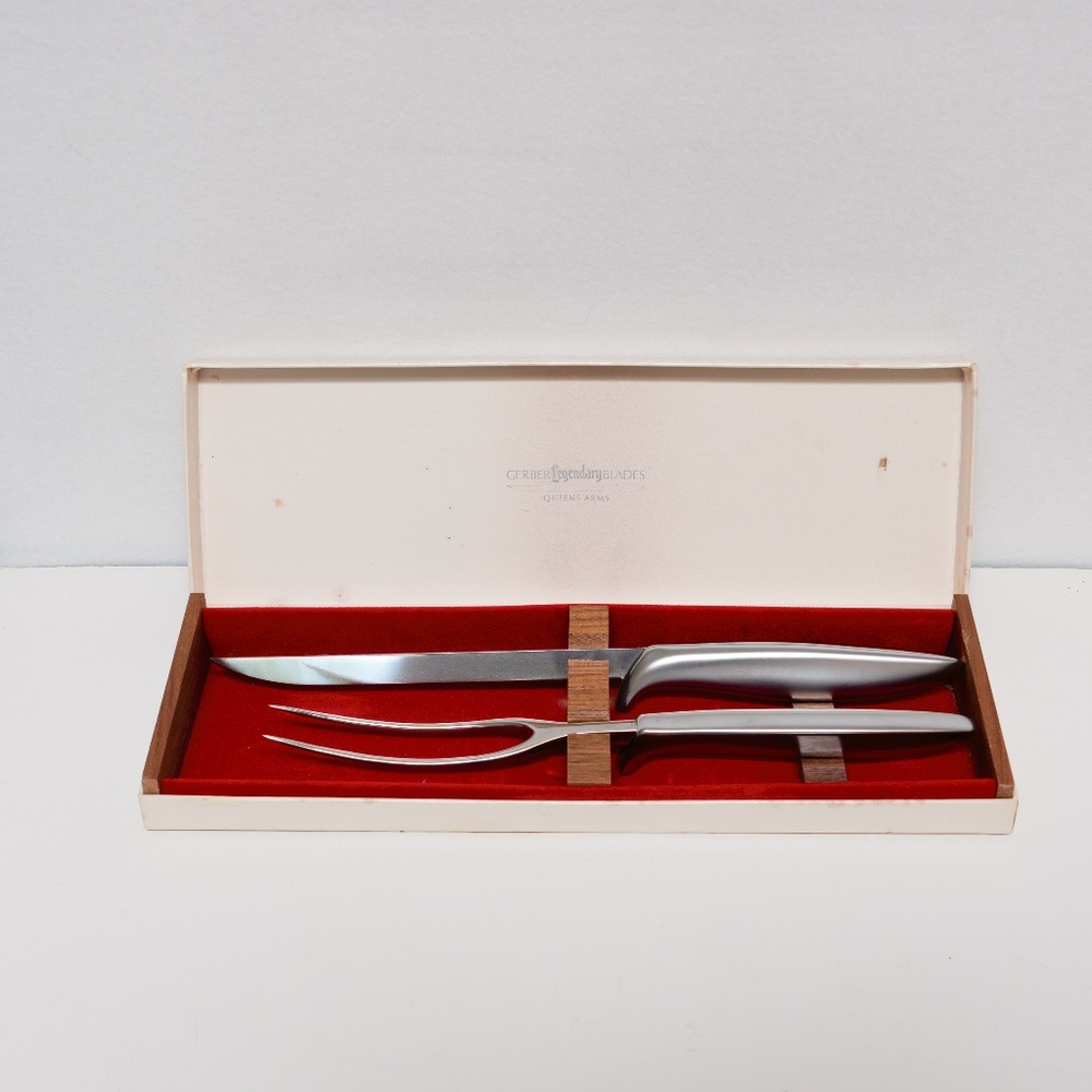 Vintage Gerber Legendary Blades - Queens Arms Large Knife & Fork in box